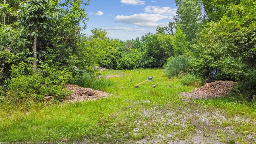 2111 Beyer, Sterling Heights, MI 48314 - #2