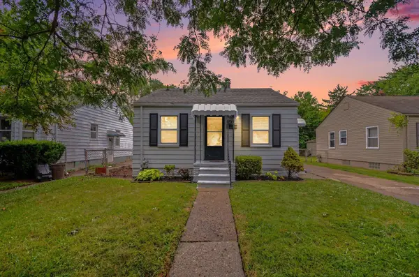 19315 Kingsville, Harper Woods, MI 48225