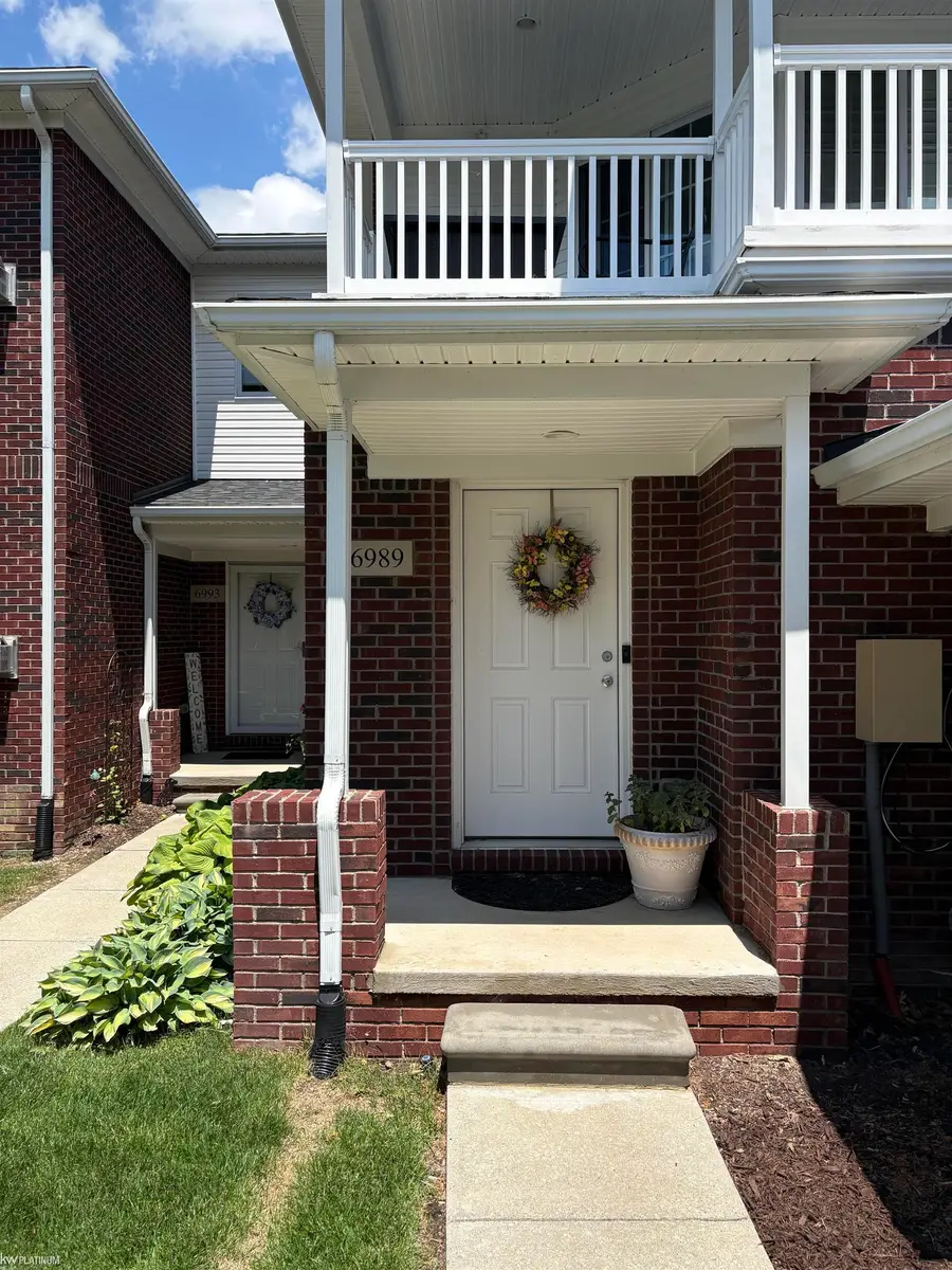 6989 Boulder Pointe, Washington, MI 48094 - #2