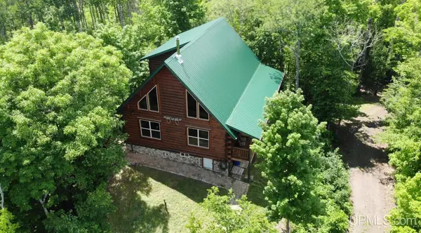 24954 Victoria Dam, Rockland, MI 49960
