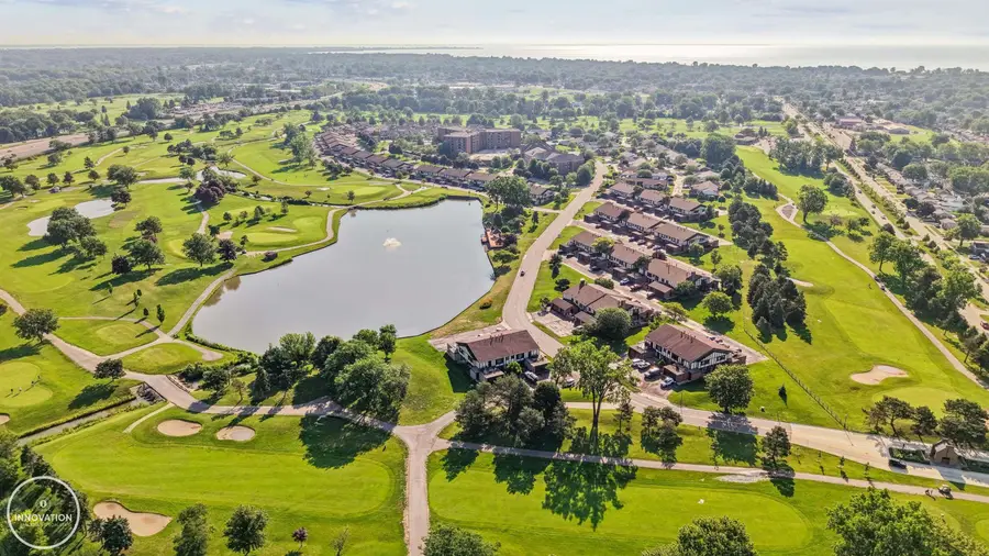 1074 Country Club, Saint Clair Shores, MI 48082 - #2