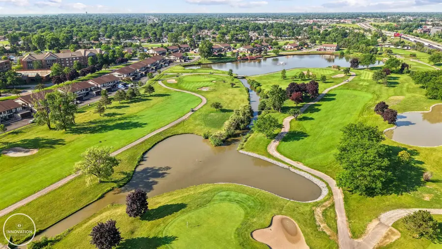 1074 Country Club, Saint Clair Shores, MI 48082 - #3