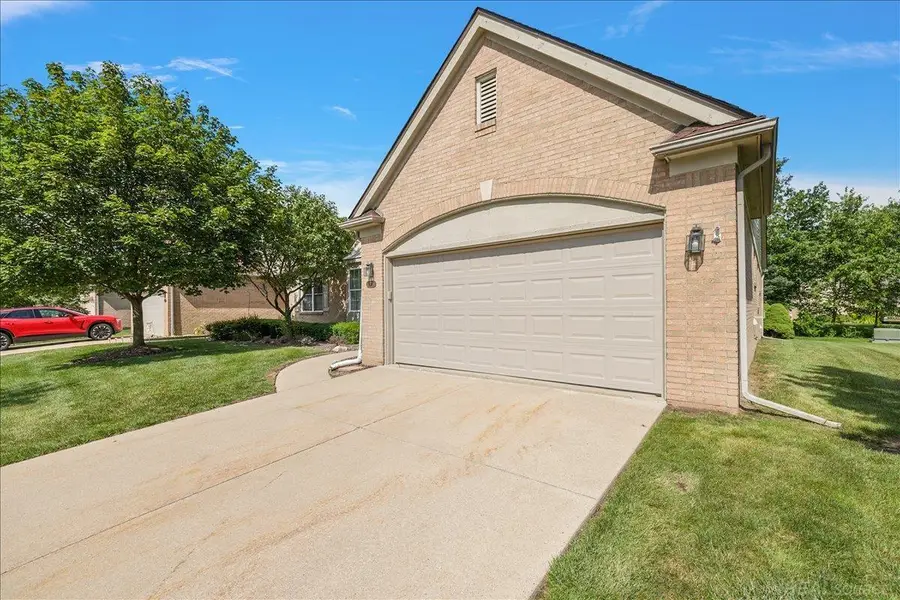 43350 Cove, Clinton Township, MI 48038 - #3