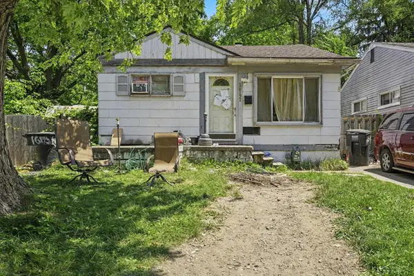 16192 Fenton, Detroit, MI 48219