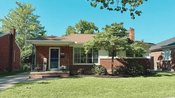 22609 Edgewood, Saint Clair Shores, MI 48080