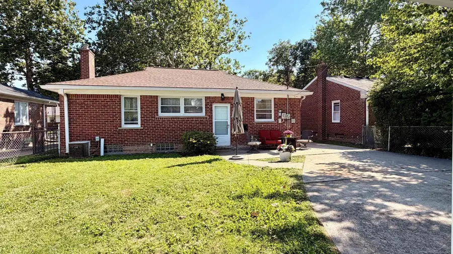 22609 Edgewood, Saint Clair Shores, MI 48080 - #3