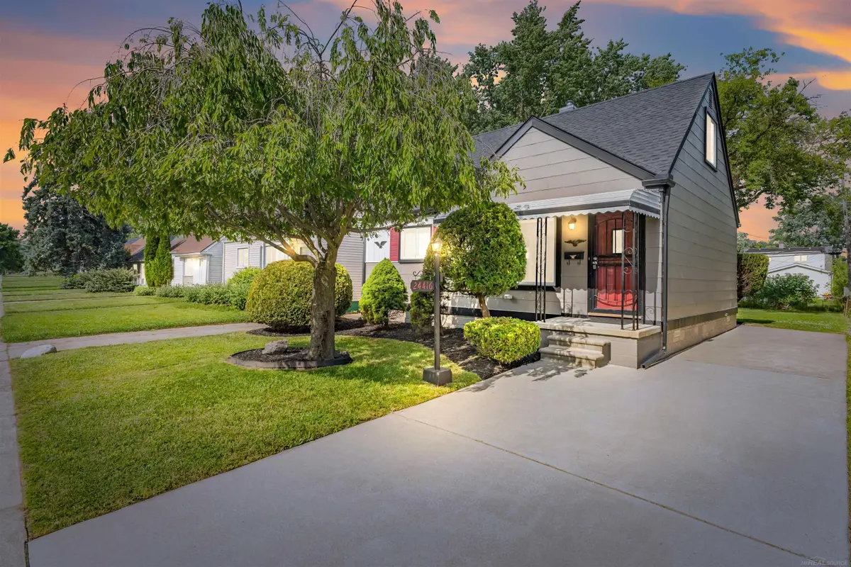 24416 Lauren, Warren, MI 48089 - #1