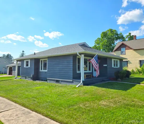301 Brown, Norway, MI 49870