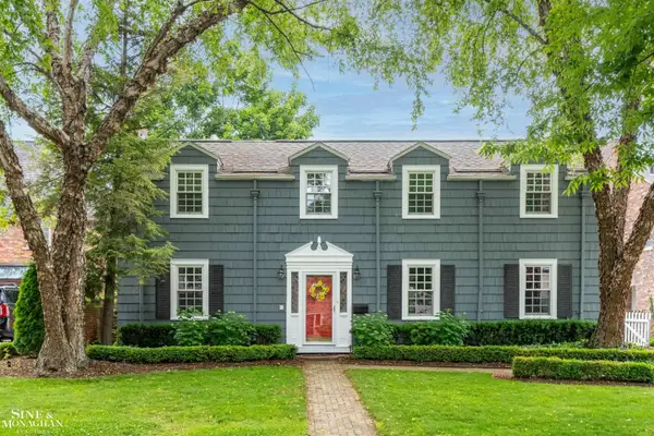 586 University, Grosse Pointe, MI 48230