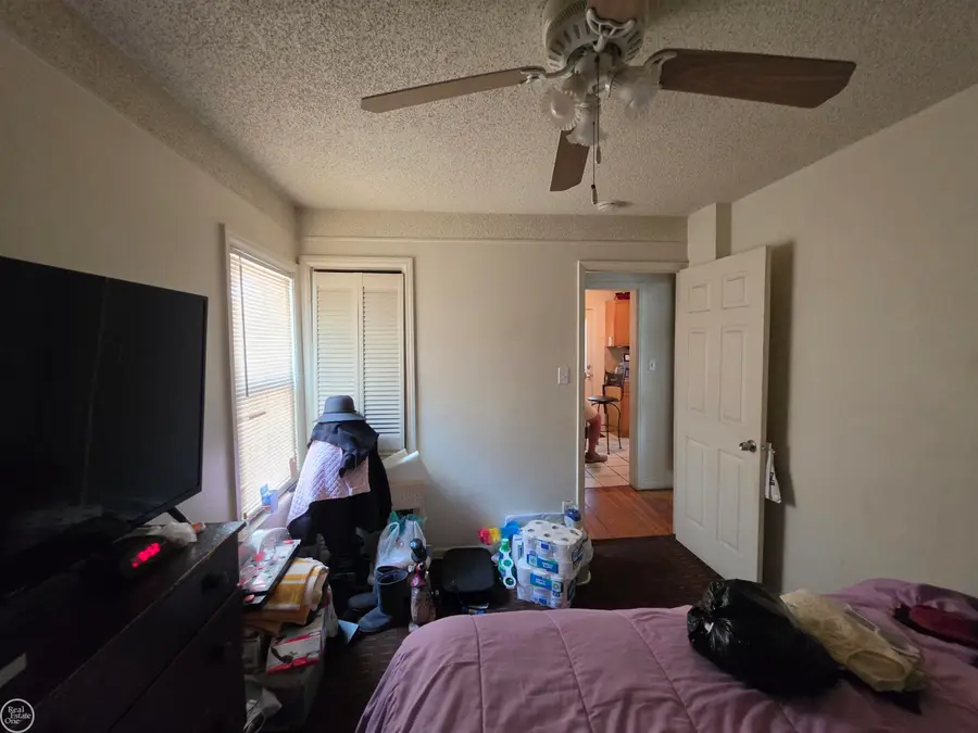 805 E Pearl, Hazel Park, MI 48030 - #3