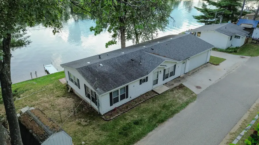 637 W Park, Lake, MI 48632 - #2