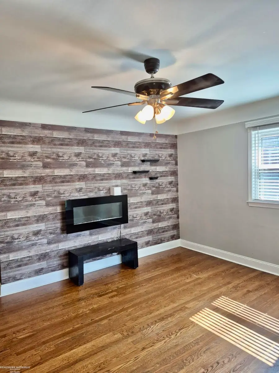 20007 Elizabeth, Saint Clair Shores, MI 48080 - #2