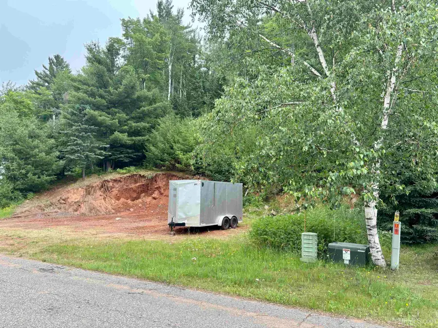 1051 Suncliffe, Ishpeming, MI 49849 - #2