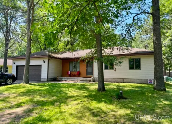 5751 Pine 0.25, Gladstone, MI 49837