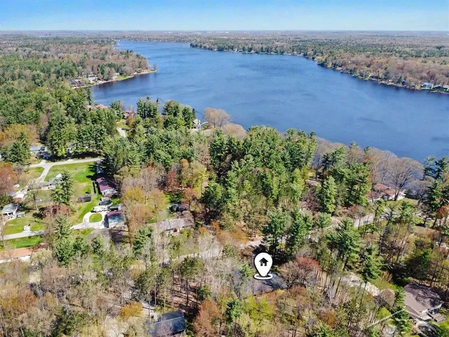 547 W Peterson, Sanford, MI 48657 - #3