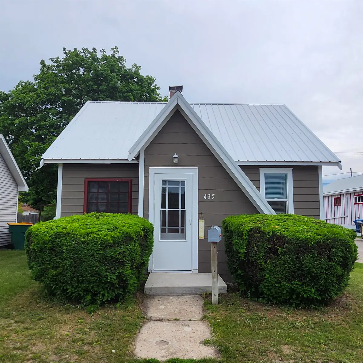 435 E Cedar, Gladwin, MI 48624 - #1