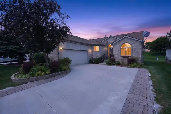 3527 New Boston, Sterling Heights, MI 48314