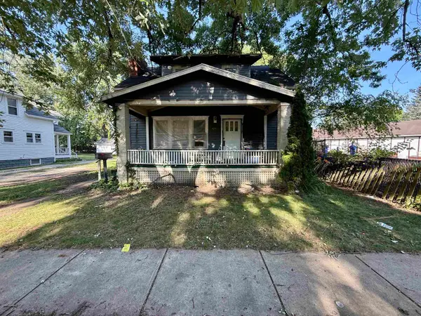 925 S Ball, Owosso, MI 48867