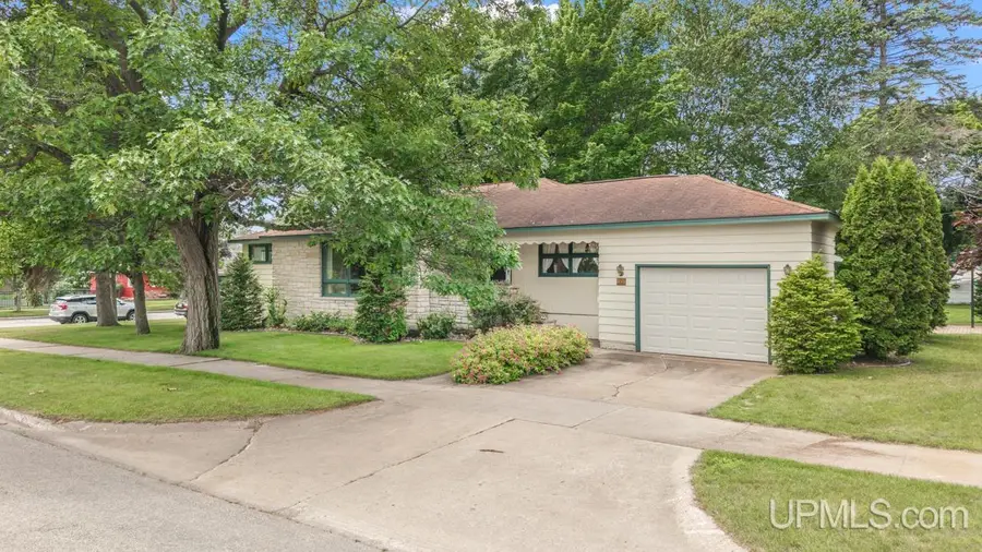 1302 Minneapolis, Gladstone, MI 49837 - #2