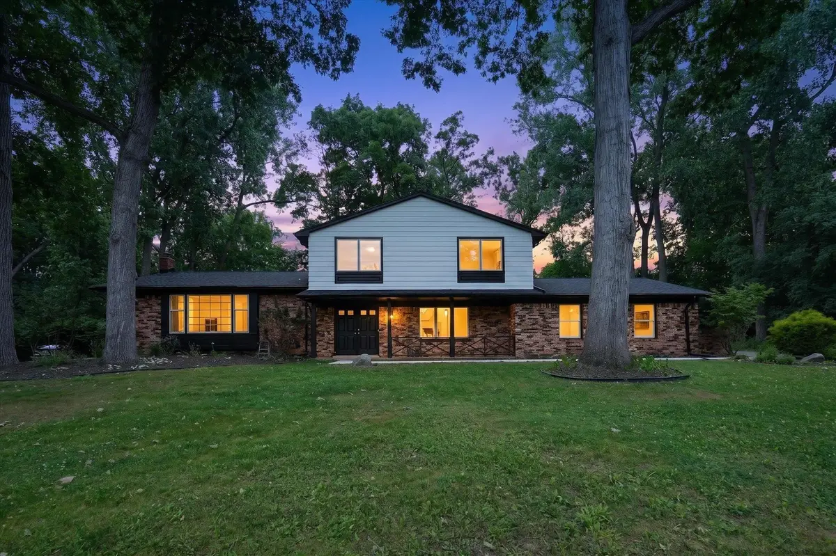 2049 Shore Hill, West Bloomfield, MI 48323 - #1