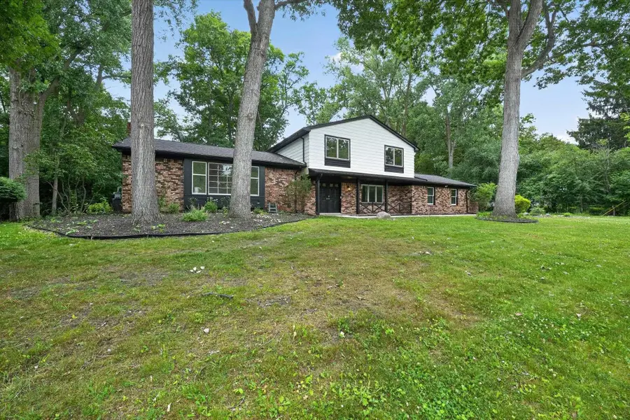 2049 Shore Hill, West Bloomfield, MI 48323 - #2
