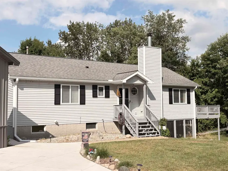 860 N Harding, Harrison, MI 48625 - #2