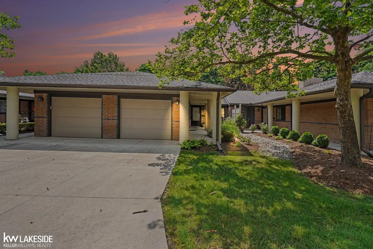 983 Wexford, Rochester Hills, MI 48307 - #1