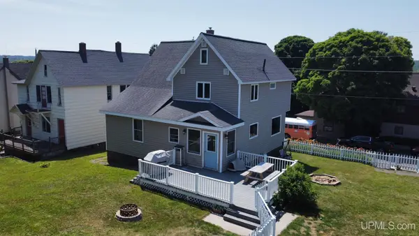 925 Elm, Hancock, MI 49930