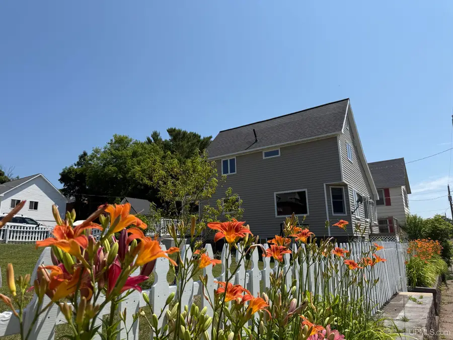 925 Elm, Hancock, MI 49930 - #3