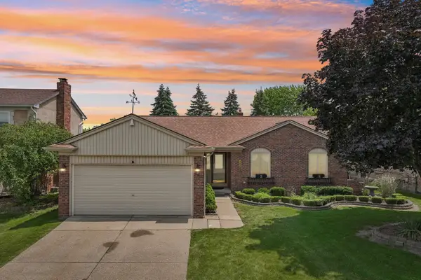 42140 Royal, Clinton Township, MI 48038