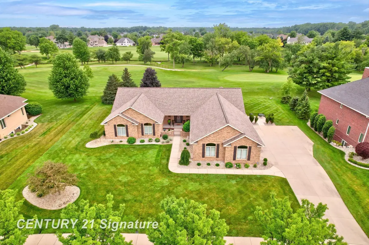 77 Sawmill Creek, Saginaw, MI 48603 - #1