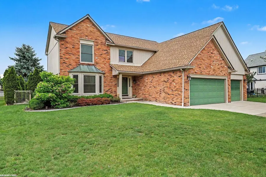 48103 Greenbriar, Macomb, MI 48044 - #3