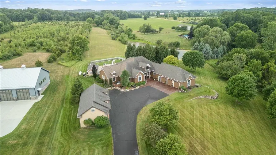 1851 N Chipman, Owosso, MI 48867 - #2