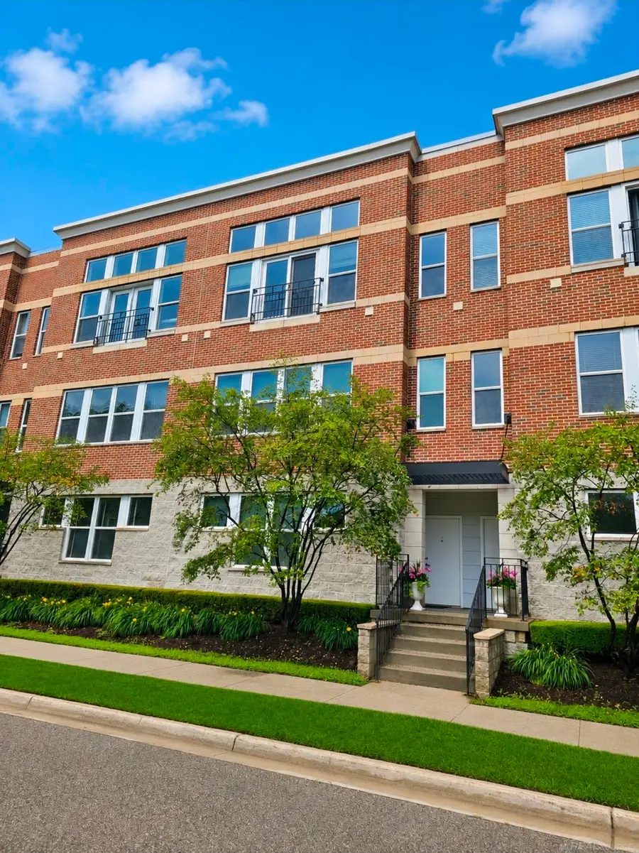 66 Clinton #14, Mount Clemens, MI 48043 - #2