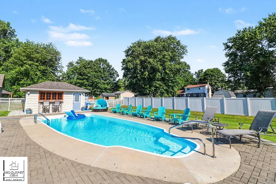 6309 Burningtree, Burton, MI 48509 - #2