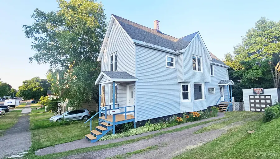 128 Pewabic, Calumet, MI 49913 - #2