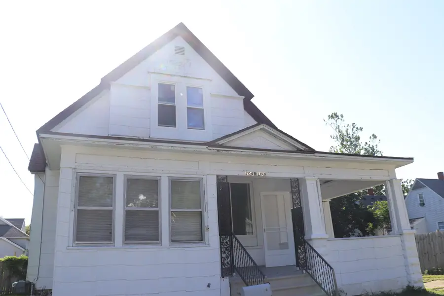 704 N Linn, Bay City, MI 48706 - #3