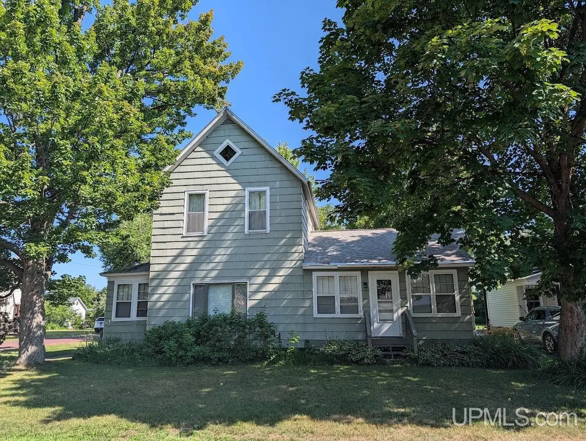 201 N 4th, Ontonagon, MI 49953 - #1