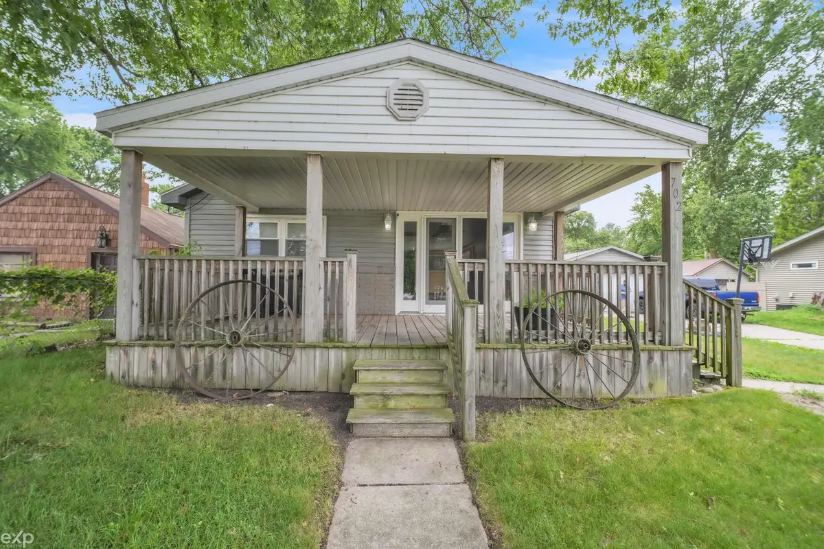 702 Bay, Bay City, MI 48706 - #1