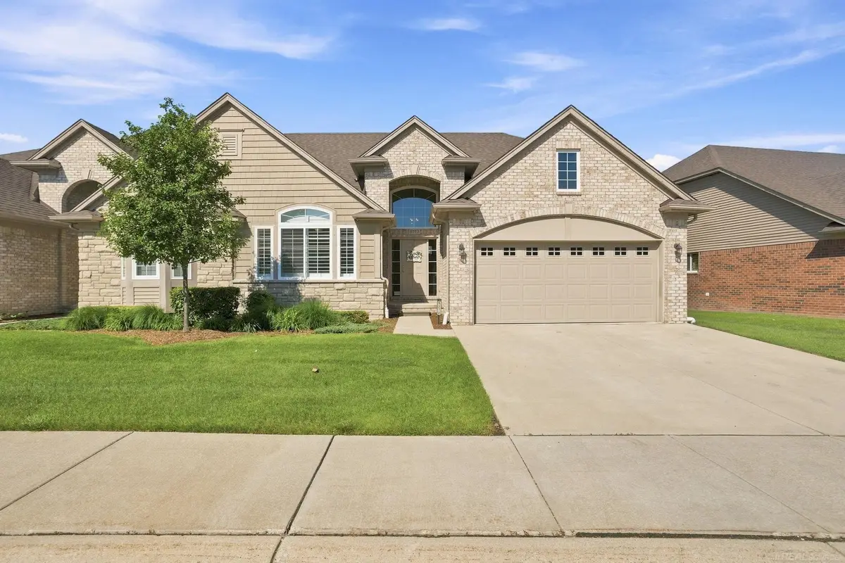 5272 Hawkseye, Warren, MI 48092 - #1