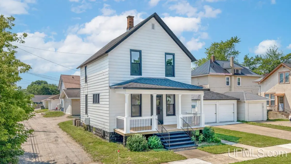 1413 S 3rd, Escanaba, MI 49829 - #1