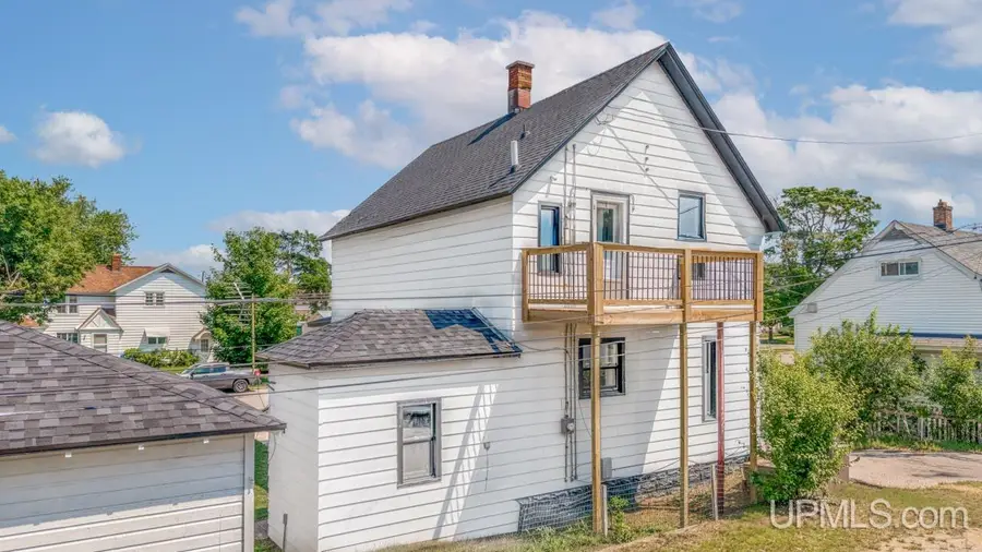1413 S 3rd, Escanaba, MI 49829 - #3