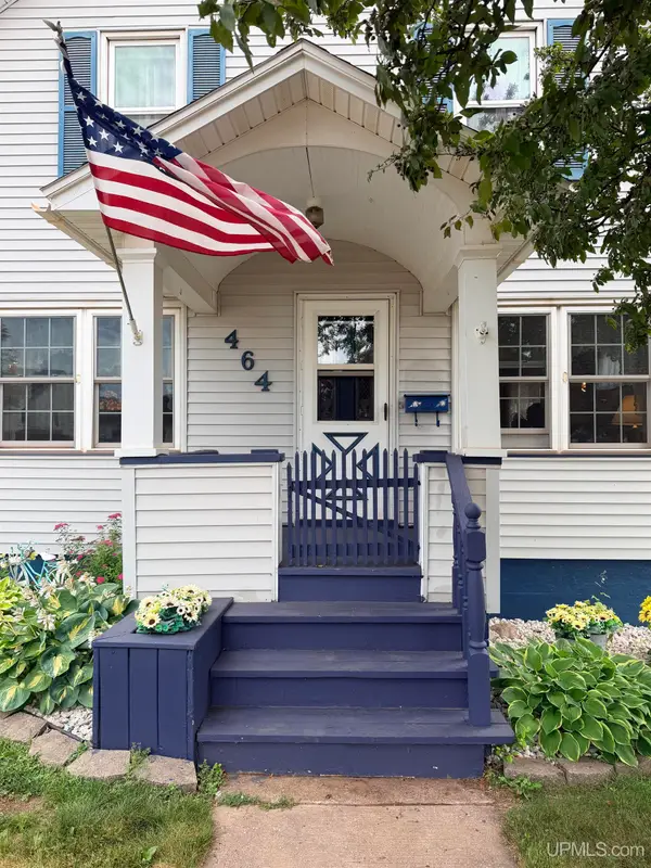 464 Bay De Noc, Negaunee, MI 49866
