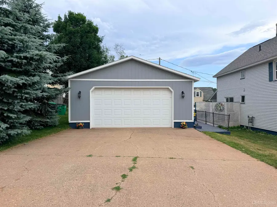 464 Bay De Noc, Negaunee, MI 49866 - #3