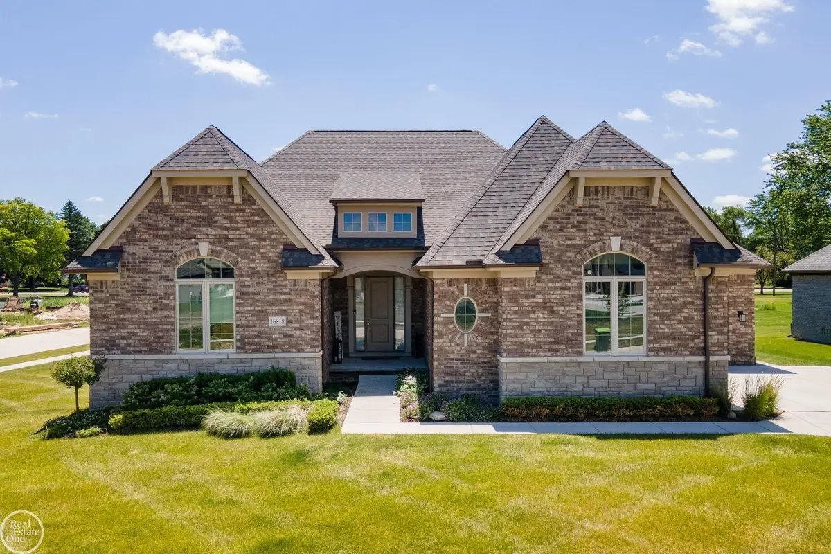 16818 Glenhurst, Macomb, MI 48044 - #1