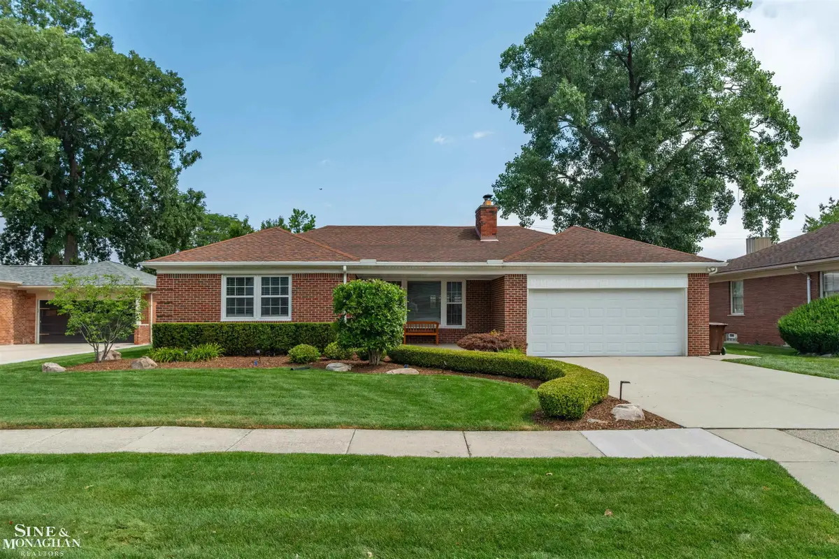816 Hidden, Grosse Pointe Woods, MI 48236 - #1
