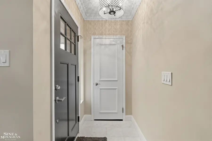 816 Hidden, Grosse Pointe Woods, MI 48236 - #3