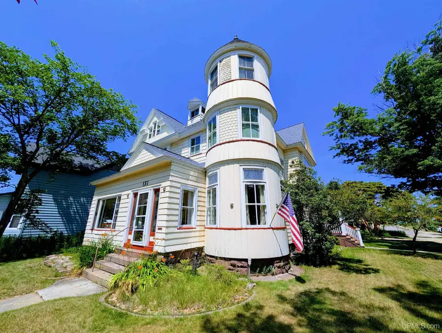 131 E Arch, Marquette, MI 49855 - #3
