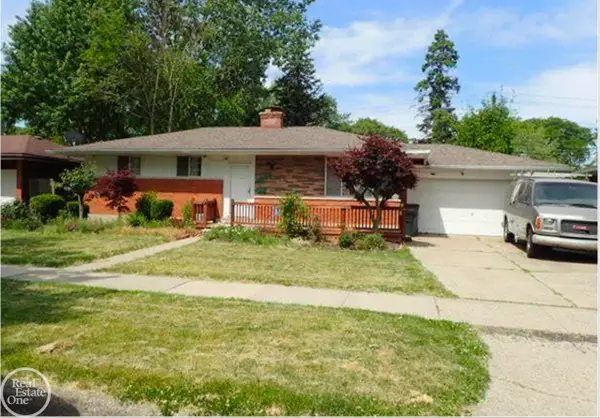 36269 Oakshire, Clinton Township, MI 48035