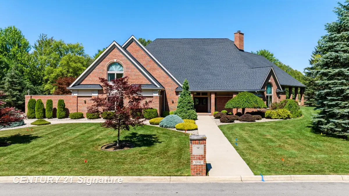 5590 Pine Gate, Saginaw, MI 48603 - #1